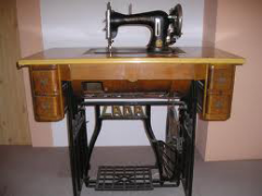 Lada sewing machine