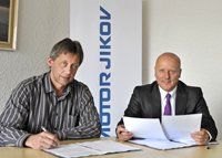 Der Tarifvertrag für das nächste Jahr wurde unterzeichnet.