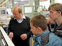 Die Schüler der Grundschule J. Š. Baara haben die Produktion besichtigt.