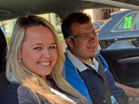 Das Team MOTOR JIKOV hat BMW i8 __und__ Porsche Panamera __hinter sich gelassen__.
