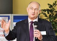 Informations- und Bildungseinrichtung öffnet sich für diejenigen, die an einer Beschäftigung interessiert sind.